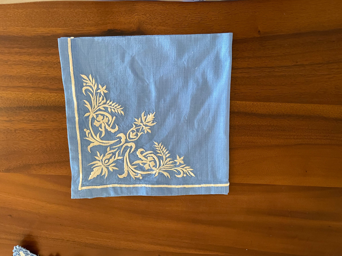Blue and White Napkin Set of 4