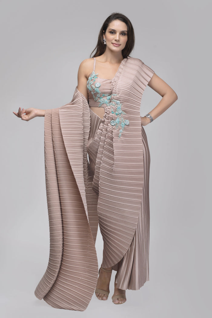 Kriti Pre Draped Sari Kurta