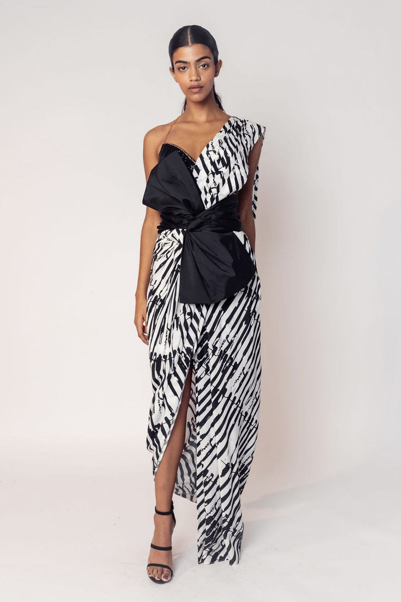 THE GAYATRI STITCHED SARI WITH A BOW BELT-RTS