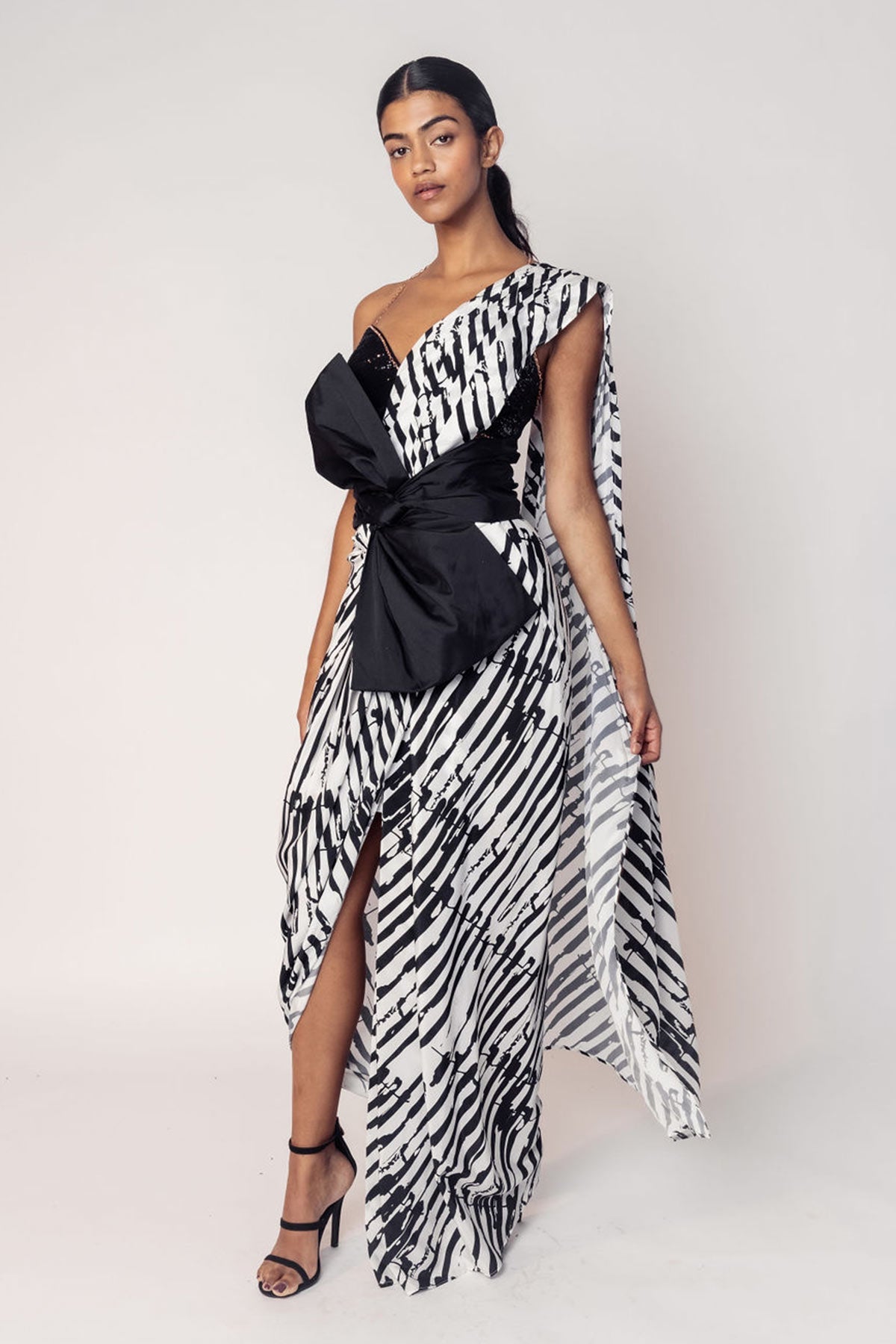 THE GAYATRI STITCHED SARI WITH A BOW BELT-RTS