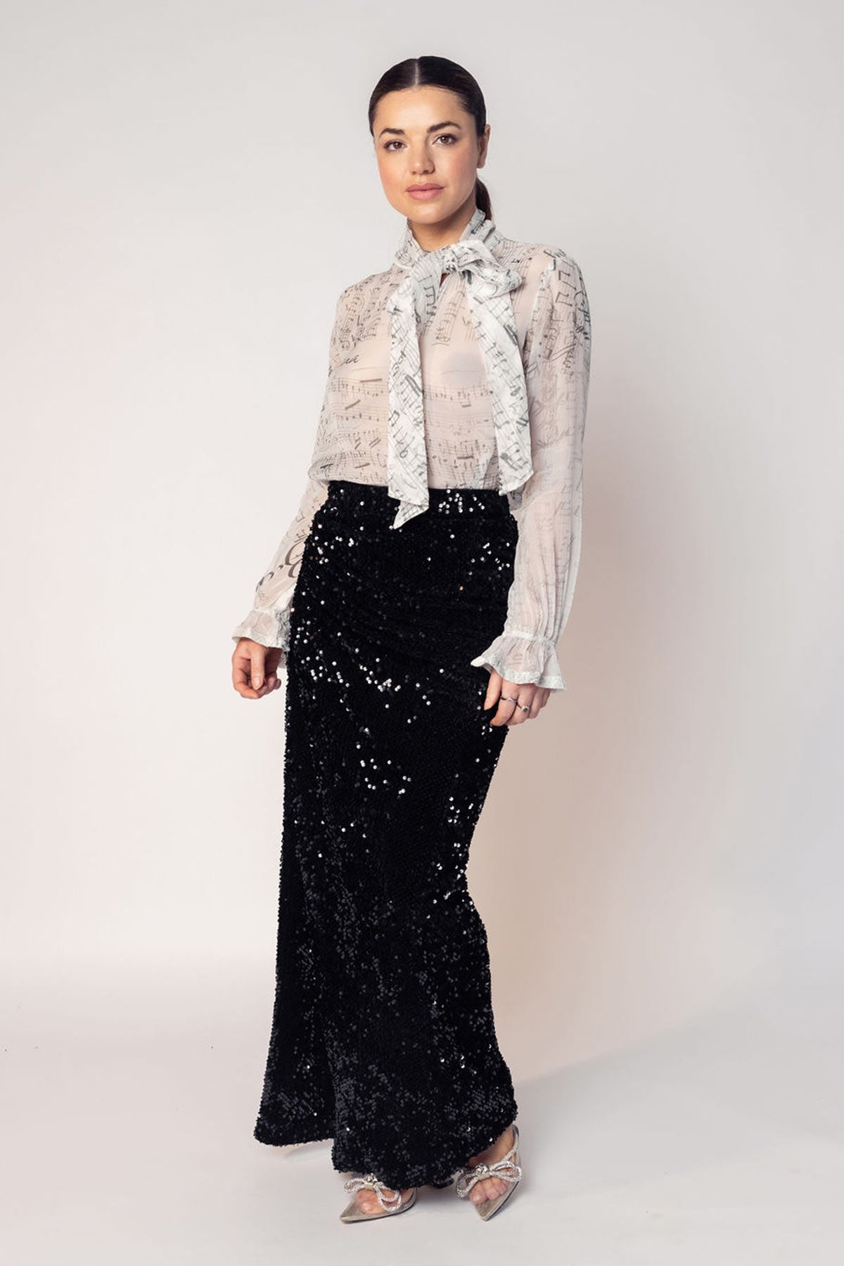 THE AMI PRINTED TIE TOP WITH A SEQUINNED SKIRT