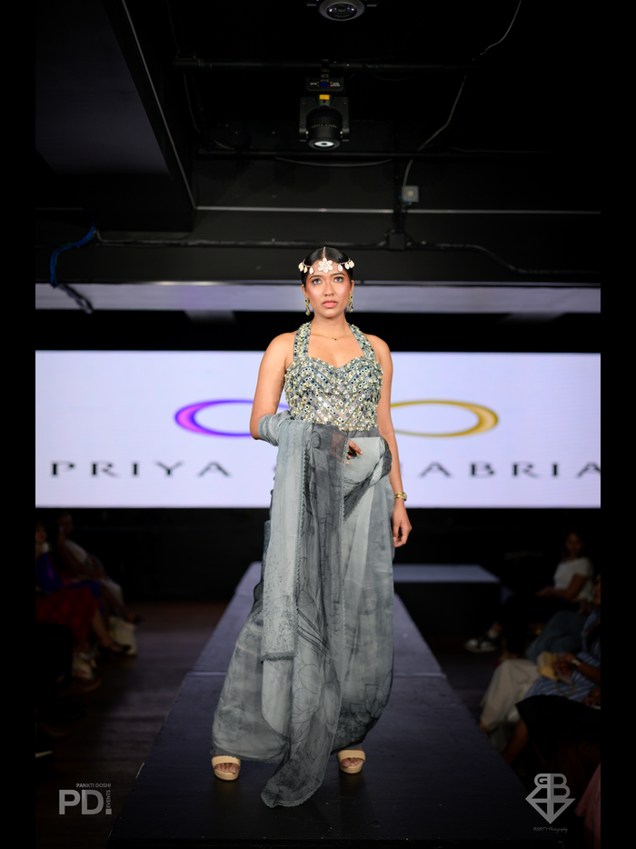 GREY LOTUS SARI