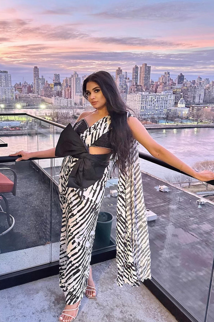 Maesha Eva In The Gayatri Stitched Sari With A Bow Belt