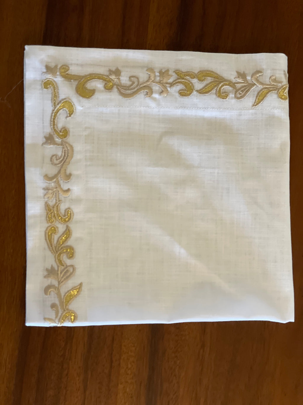 Ivory and Gold Napkin Set of 4